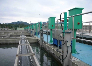 液壓往復式池底刮泥機