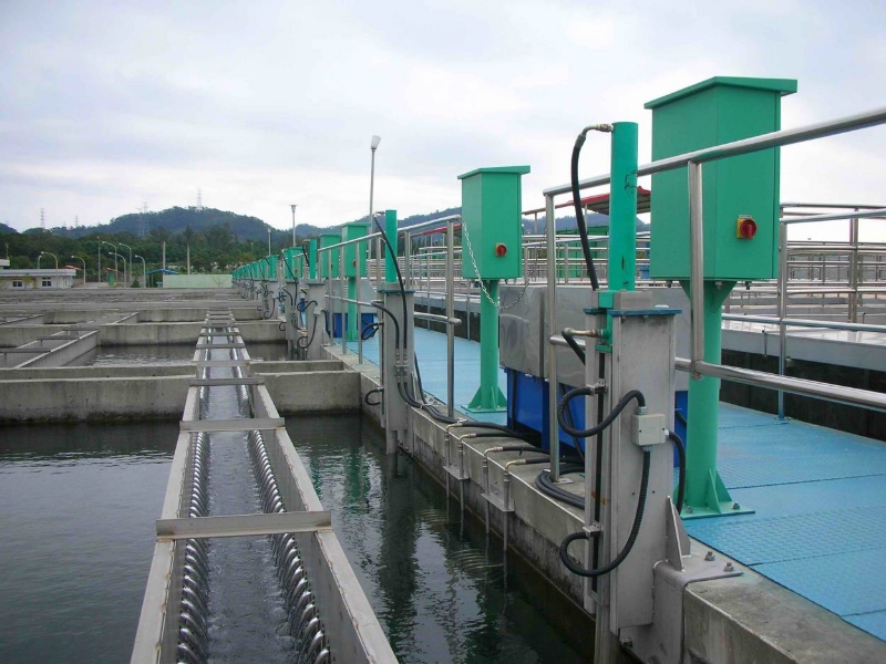 液壓往復式池底刮泥機